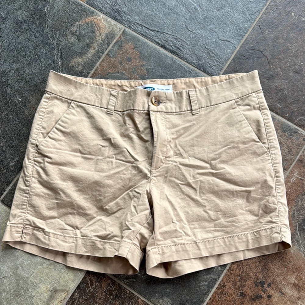 Old Navy Women's Tan Shorts